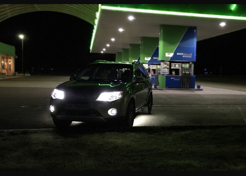 Яскрава LED підсвітка днища авто біла 12V (2х135 см, 2х115 см) &mdash; водозахисна та протиударна підсвітка під авто в силіконі PDA_WHITE_12V_005 фото