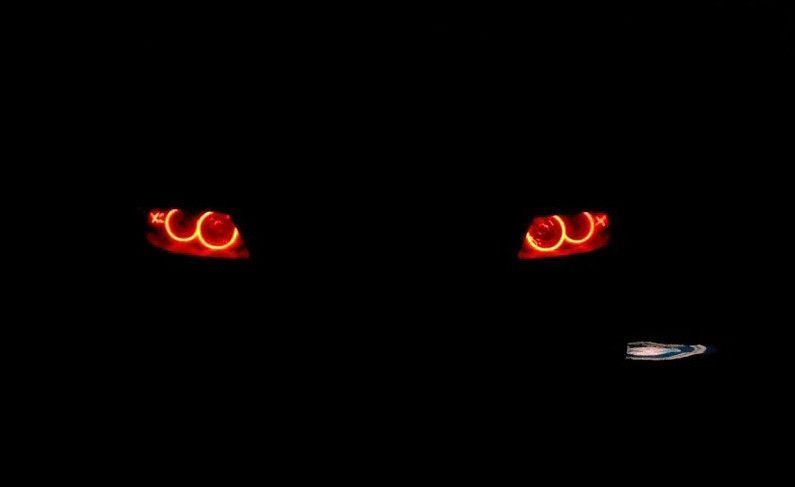 Ангельские глазки Ford Mondeo с холодного неона. 12 цветов в наличии 2м ГНУЧКОГО НЕОНУ фото